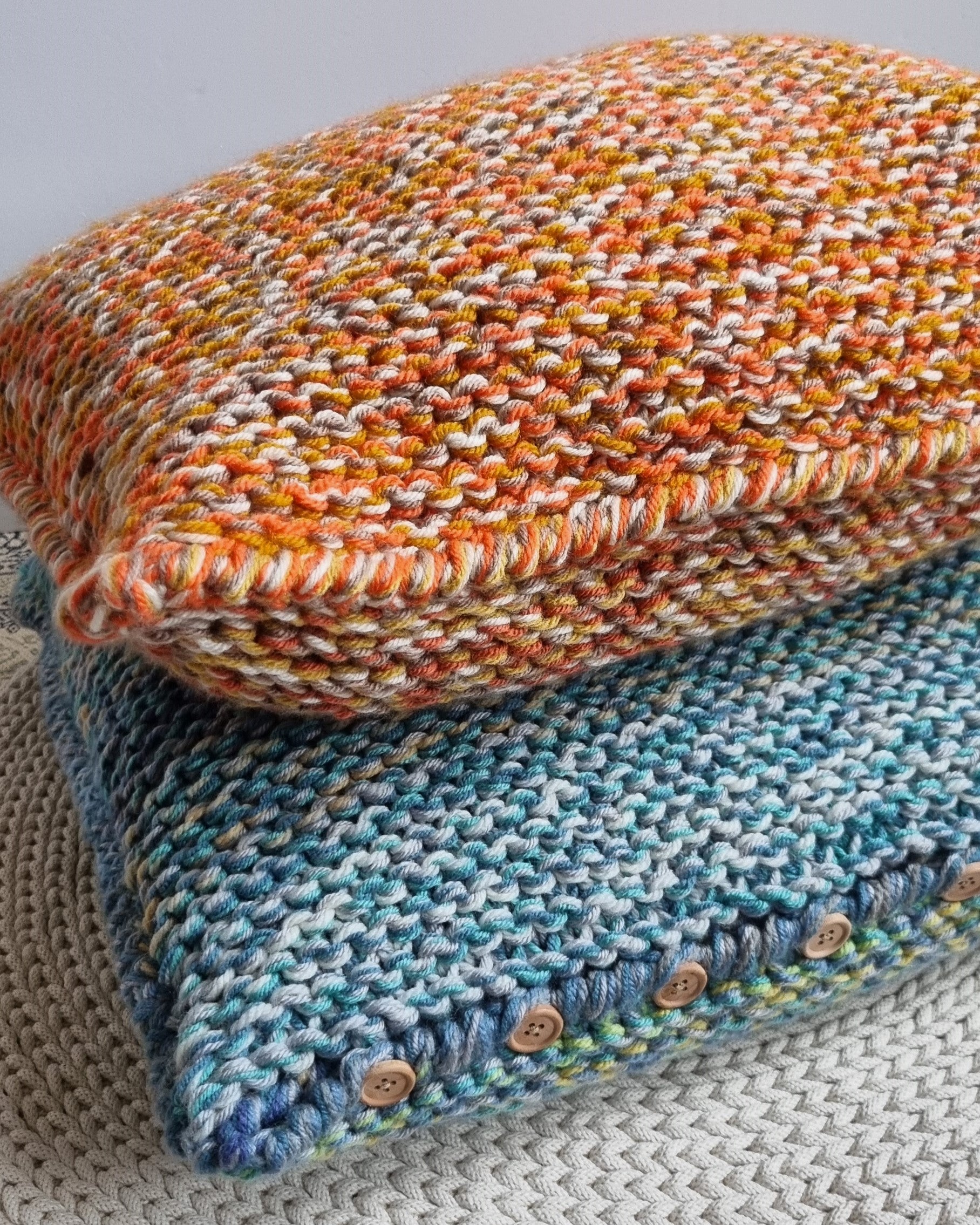 cheerful crickets knitted sofa cotton cushion