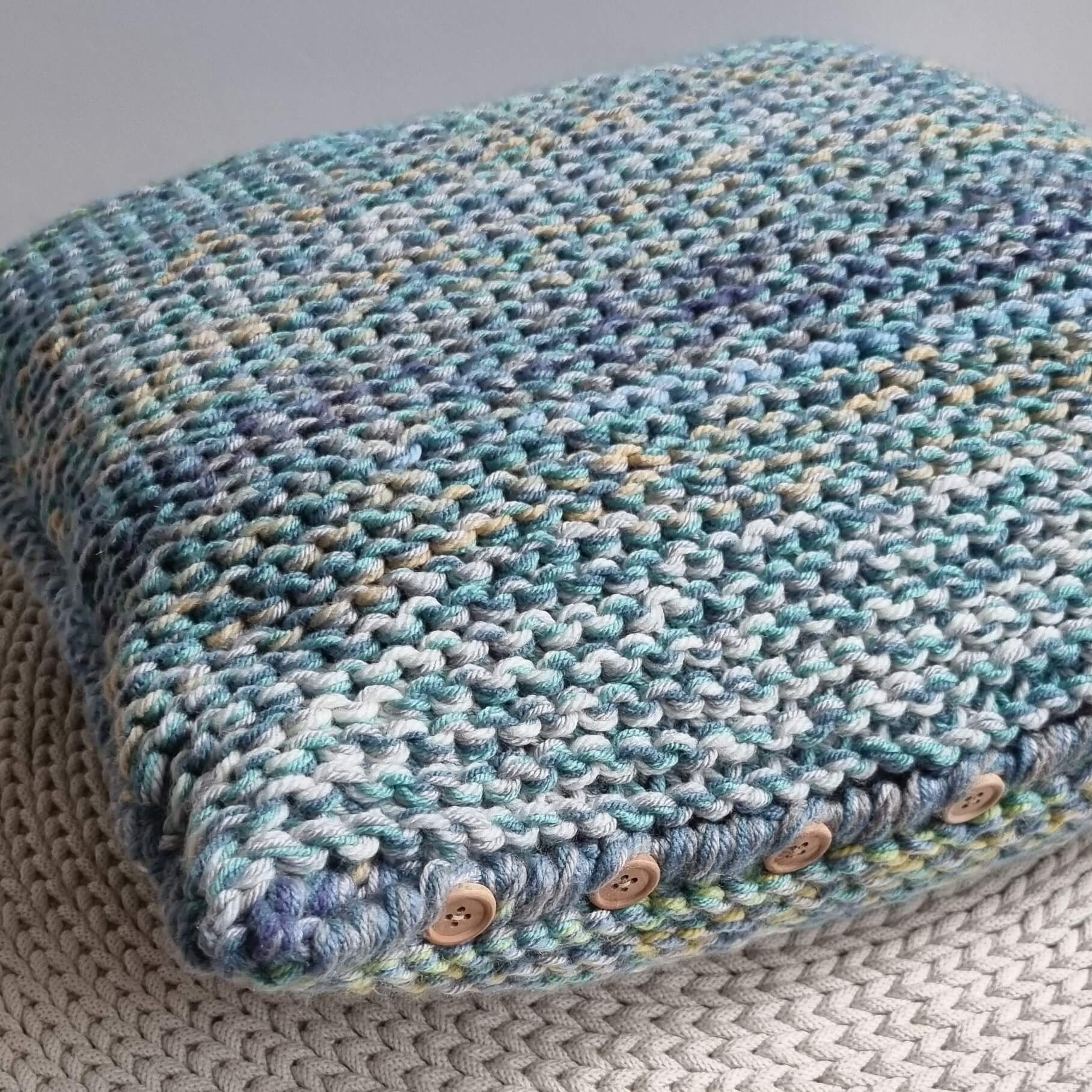 cheerful crickets knitted sofa cotton cushion